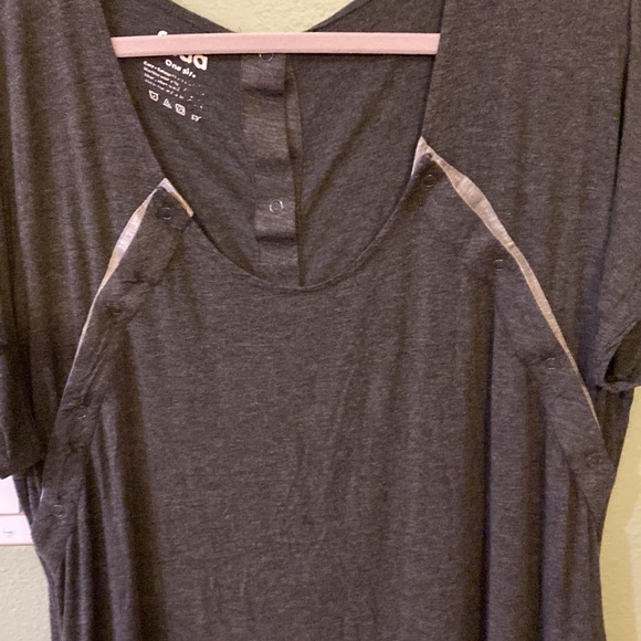 Frida Delivery/Labor Dress - Picture 3 of 5